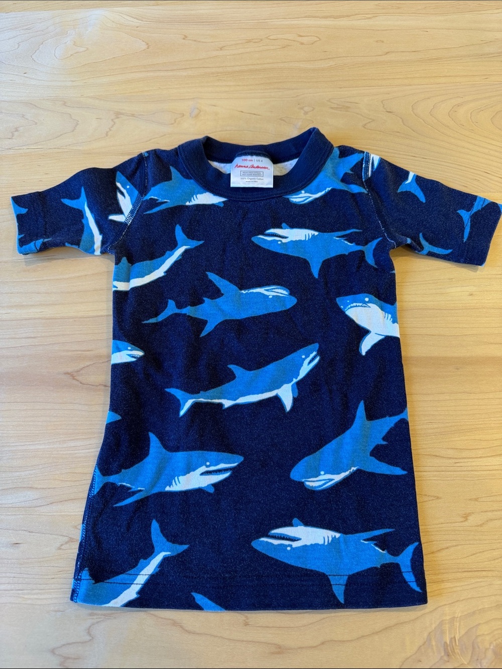 Hanna Andersson Short Pajamas in size 4 Blue Sharks ๐ - Picture 3 of 8